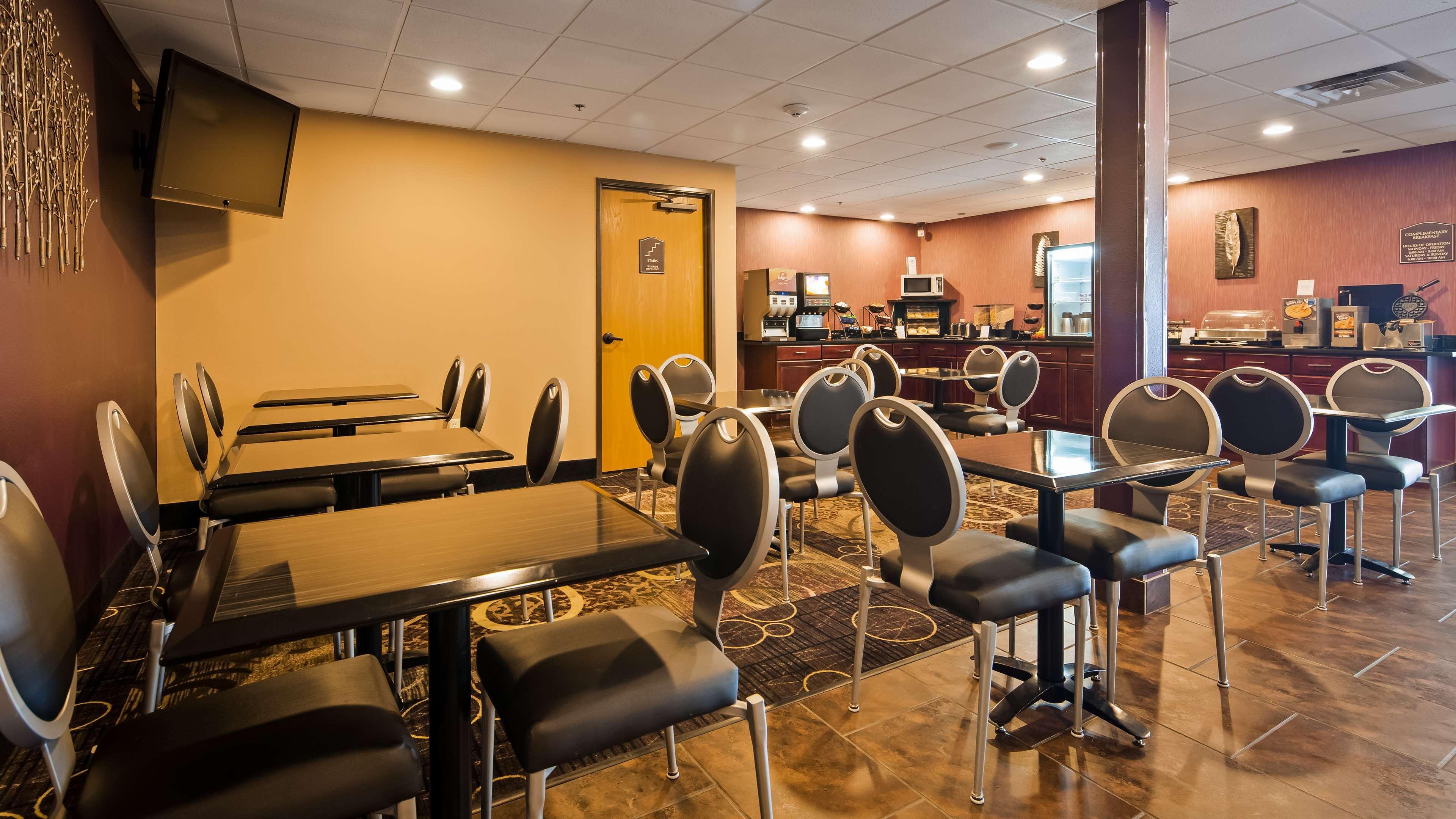 Best Western Plover-Stevens Point Hotel & Conference Center Bagian luar foto