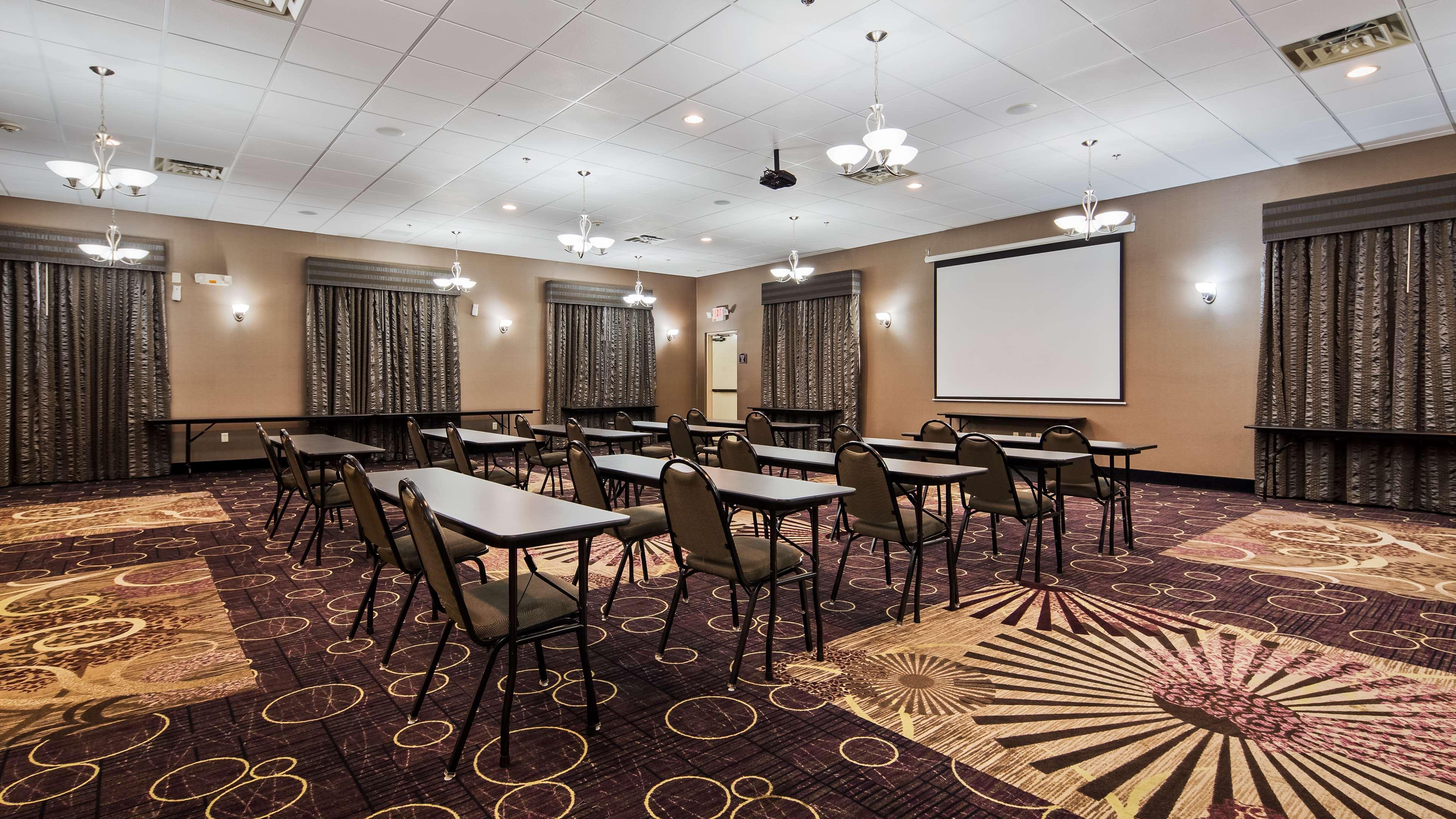 Best Western Plover-Stevens Point Hotel & Conference Center Bagian luar foto