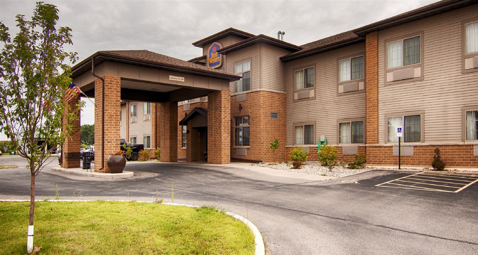 Best Western Plover-Stevens Point Hotel & Conference Center Bagian luar foto